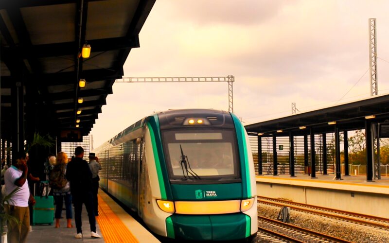 Tren llegando a Mérida